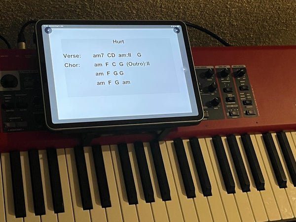 Nord Piano 5 ipad / Samsung Tablet Halterung, quer und hoch