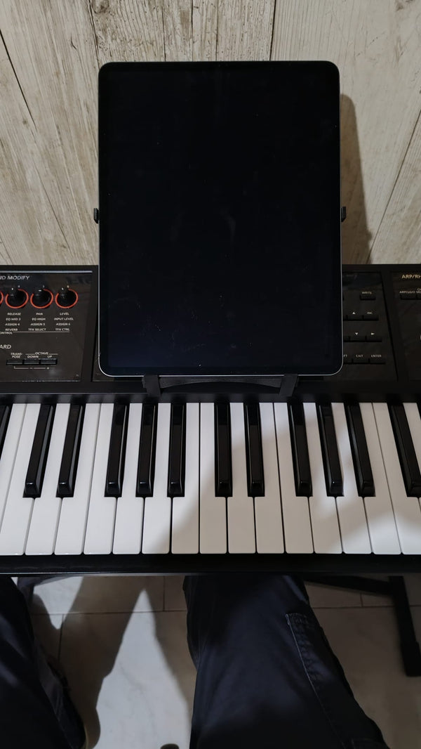 Roland FA-06 Samsung Tablet Halterung quer und hoch (Kopie)