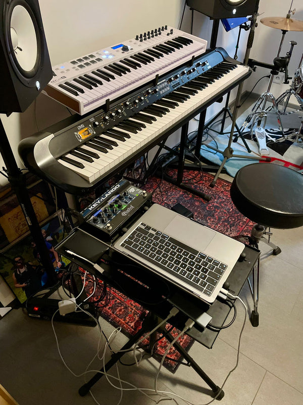 Korg SV - Halterung für iPad Tablet, Controller, Keyboad und vieles mehr